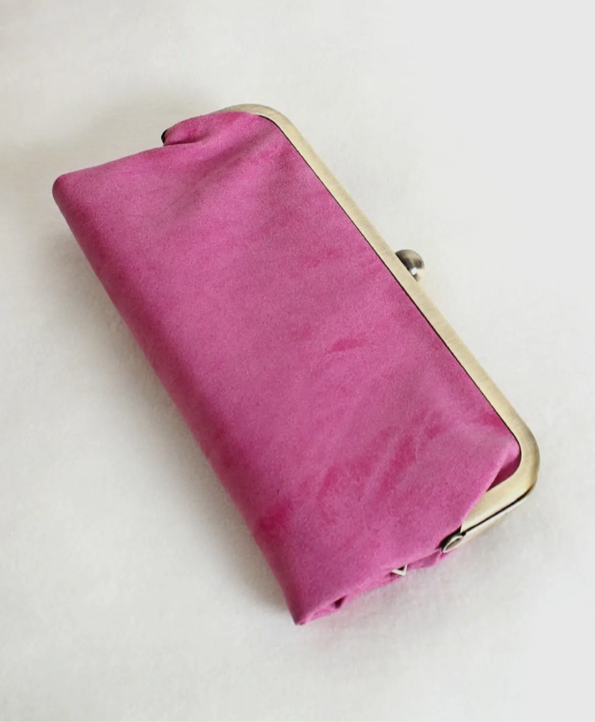 Karen Kiss Lock Clutch