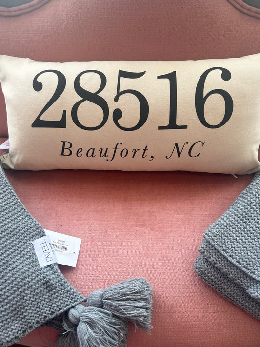 Beaufort, NC Throw Pillow